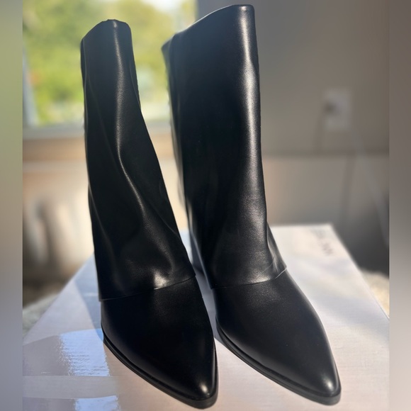 Nine West Chaye Booties Black Leather New In Box Women's Size 8.5. Slouchy Ankle - Picture 5 of 12